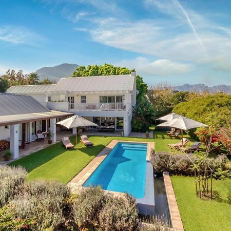 Explorer Guesthouse Somerset West Exterior photo