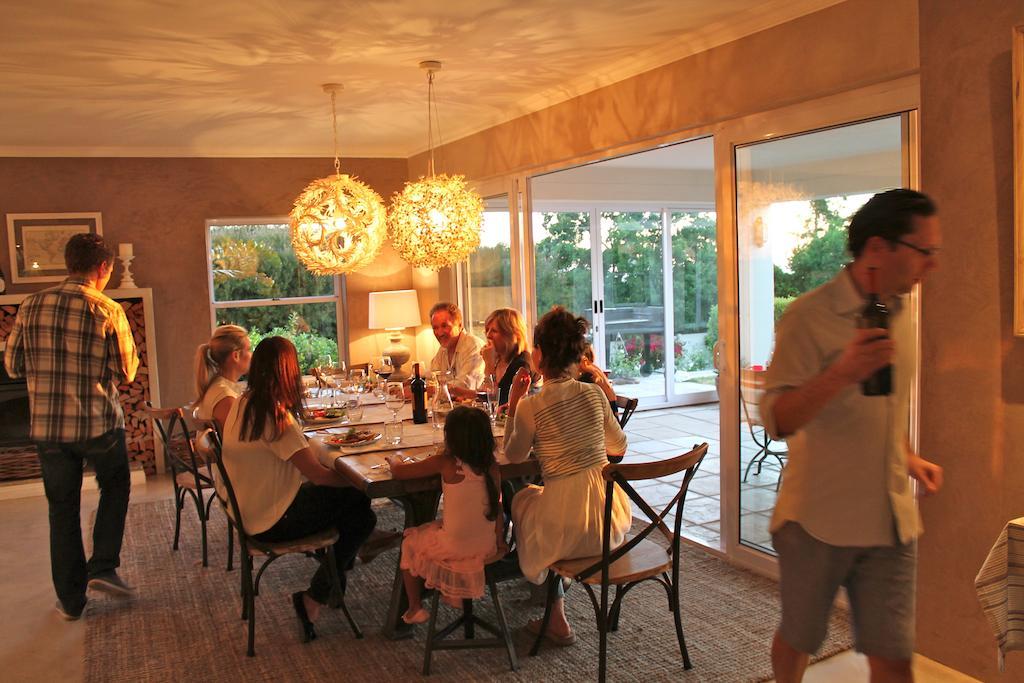 Explorer Guesthouse Somerset West Exterior photo